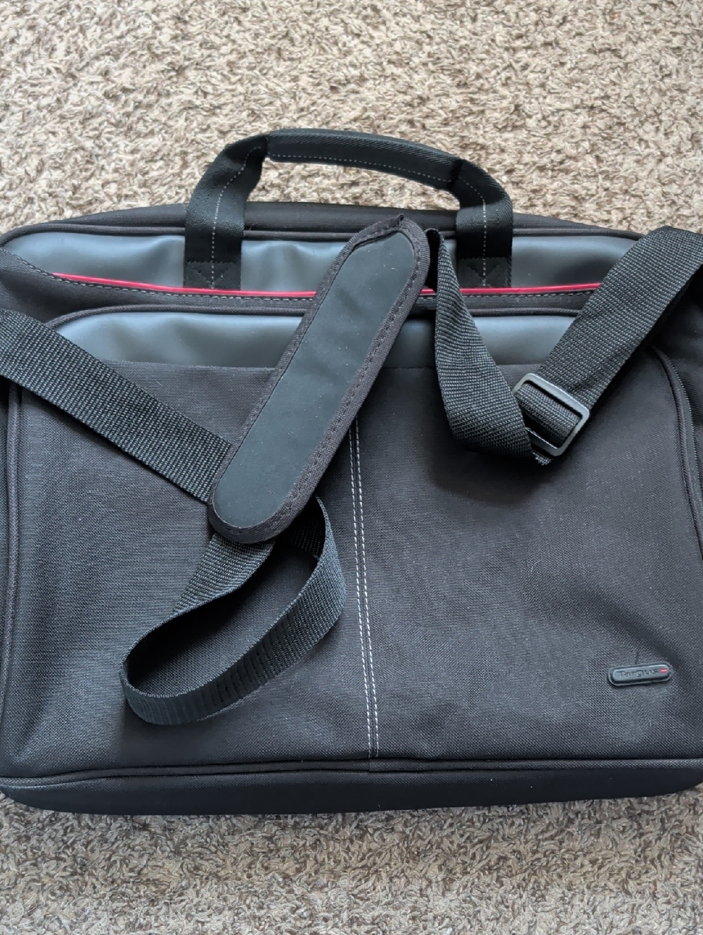 Targus Black Laptop Briefcase with Red Trim